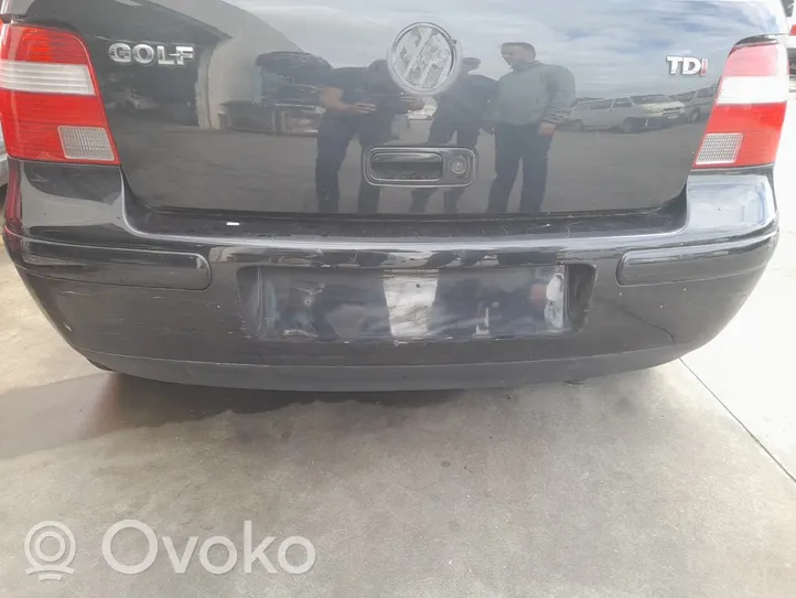 Volkswagen Golf IV Pare-chocs 