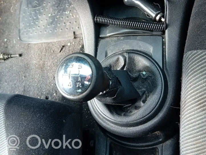 Citroen C4 I Commutateur / bouton de changement de vitesse 