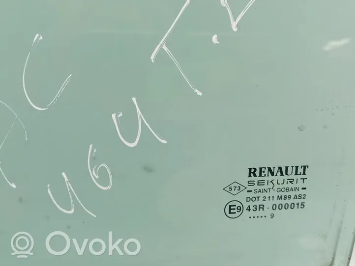 Renault Clio II Pagrindinis galinių durų stiklas 