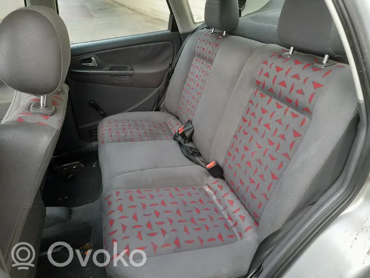 Seat Cordoba (6K) Fotele / Kanapa / Boczki / Komplet 