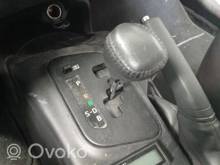 Toyota iQ Vaihteenvalitsin 