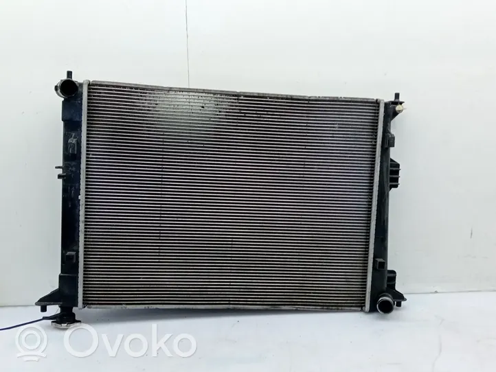 KIA Carens III Coolant radiator 