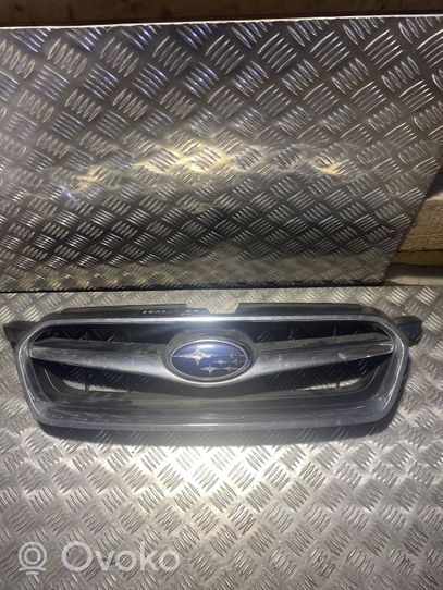 Subaru Legacy Grille calandre supérieure de pare-chocs avant 