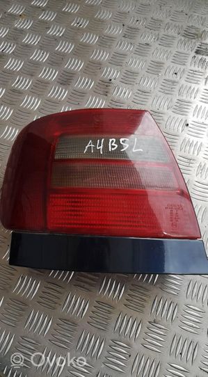 Audi A4 S4 B5 8D Rückleuchte Heckleuchte 