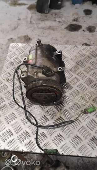 Audi A8 S8 D2 4D Compressore aria condizionata (A/C) (pompa) 