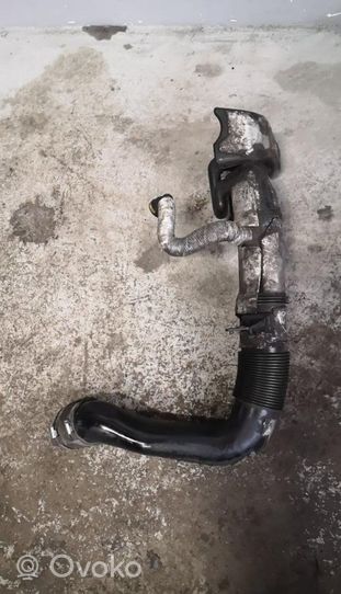 Volvo V50 Turbo air intake inlet pipe/hose 