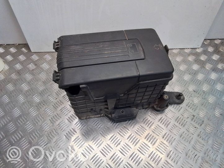 Volkswagen PASSAT CC Support boîte de batterie 1K0915333