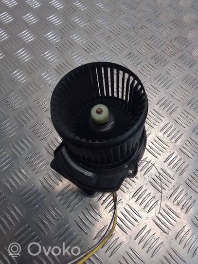 Toyota iQ Ventola riscaldamento/ventilatore abitacolo 