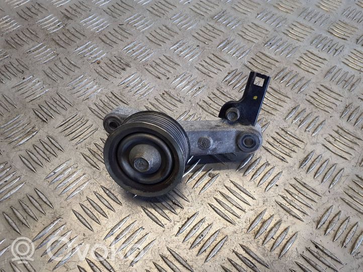 Honda CR-V Generator/alternator belt tensioner 