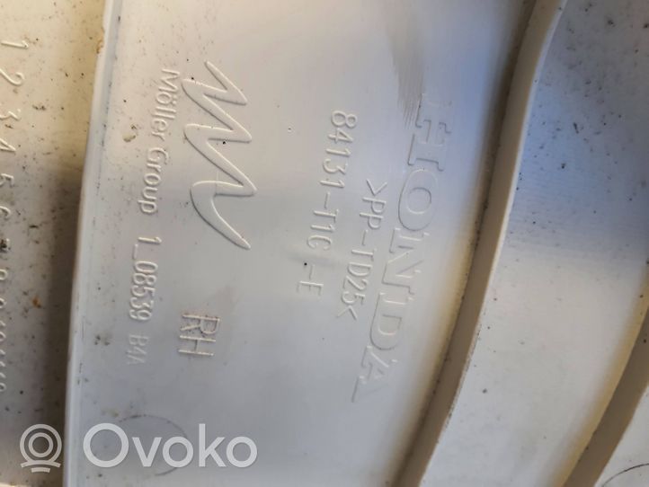 Honda CR-V Osłona środkowa słupka / C P007991516