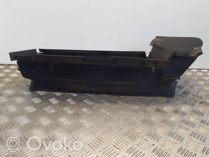 Ford Focus Wlot / Kanał powietrza intercoolera BM518314C