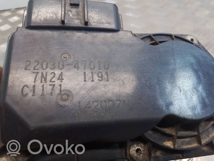 Toyota Yaris Droselinė sklendė 2203047010