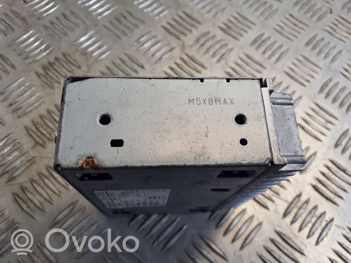 Toyota Prius (XW30) Garso stiprintuvas 8610047100