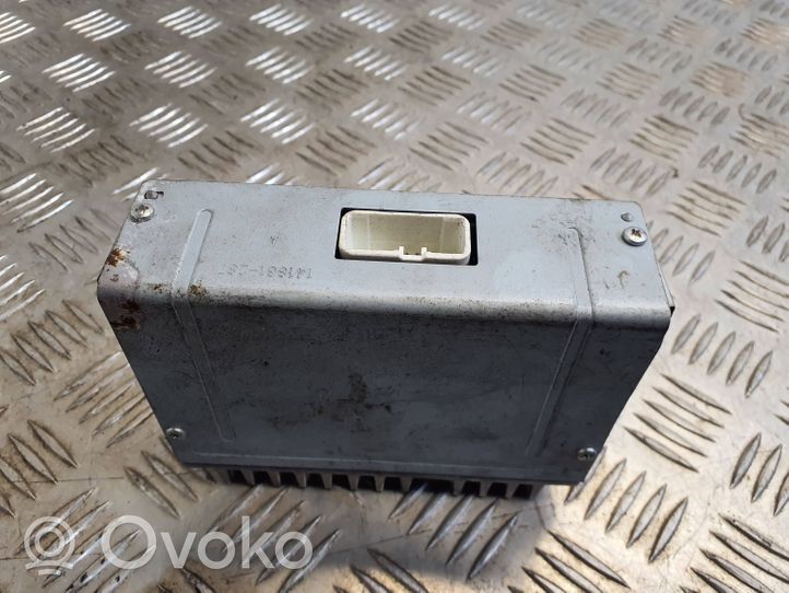 Toyota Prius (XW30) Amplificatore 8610047100