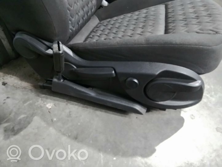 Opel Astra J Set sedili 13400181