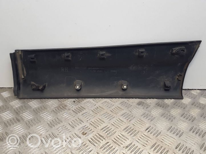 Nissan Qashqai Takaoven lista (muoto) 828704EA0A