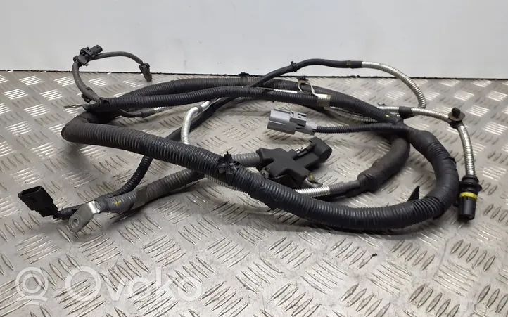 Infiniti Q70 Y51 Positive cable (battery) 