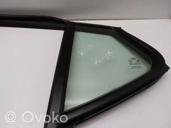 KIA Optima Rear vent window glass E000989