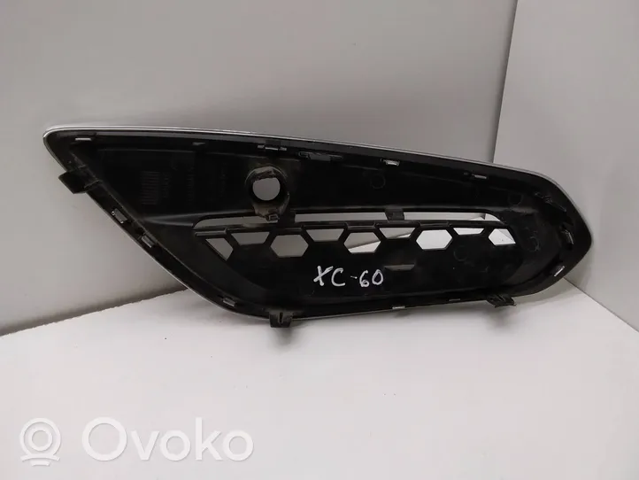 Volvo S60 Kratka dolna zderzaka przedniego 31294135