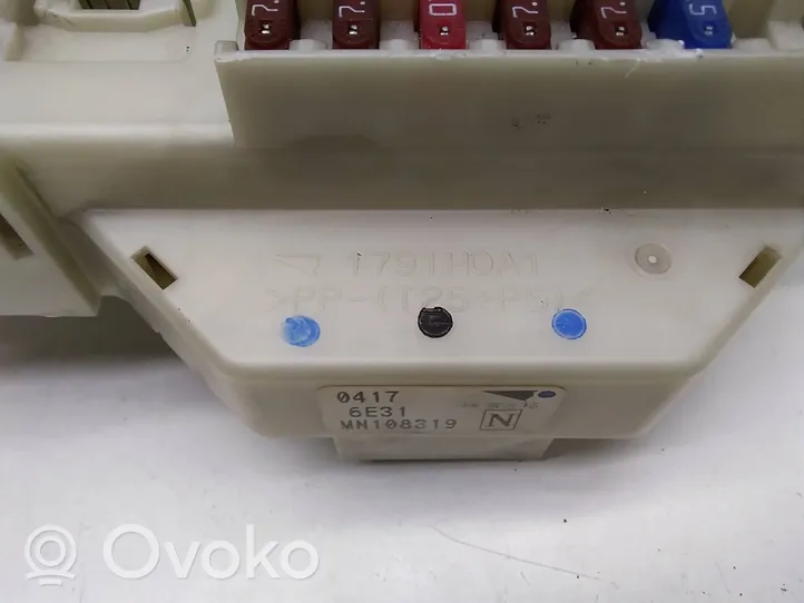 Mitsubishi Colt Fuse box set MN108319