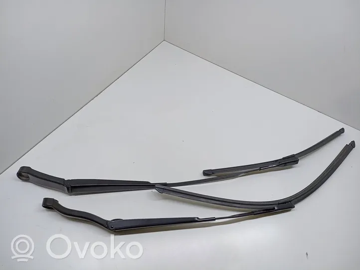 Audi Q7 4M Front wiper blade arm 4M2955408