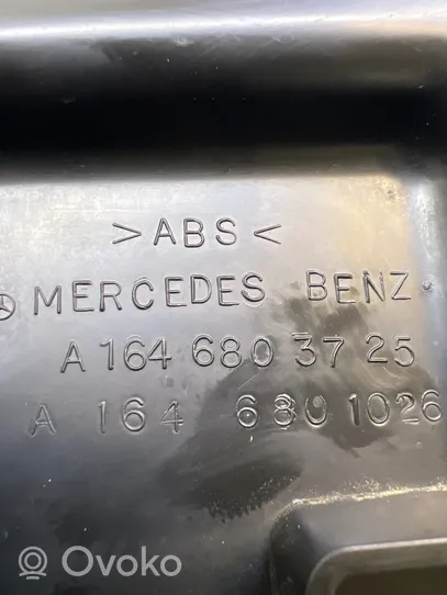 Mercedes-Benz ML W164 Autres éléments garniture de coffre A1646680102