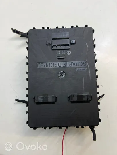 Ford Fiesta Fuse module JU5T15604EJH