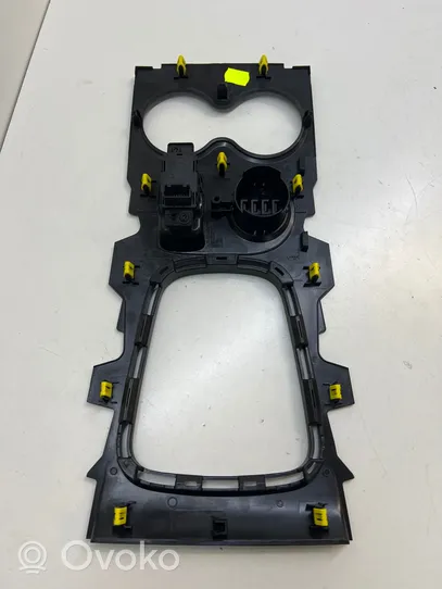 Renault Kadjar Altri elementi della console centrale (tunnel) 969127057R