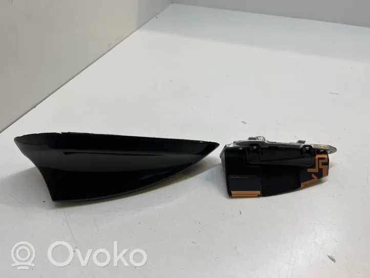 BMW 2 F44 Antenna GPS 92870811