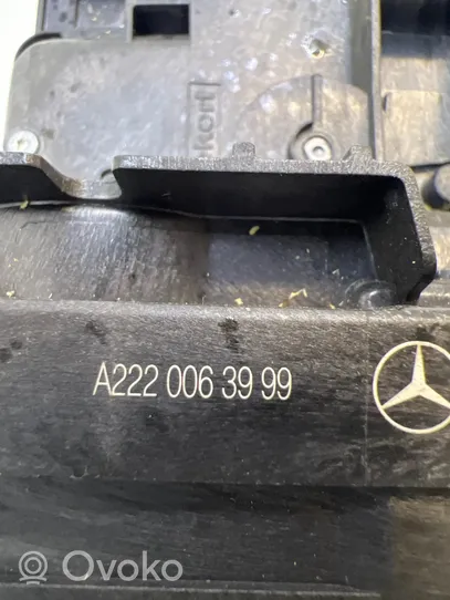 Mercedes-Benz C W205 Serratura portiera anteriore A2220063999