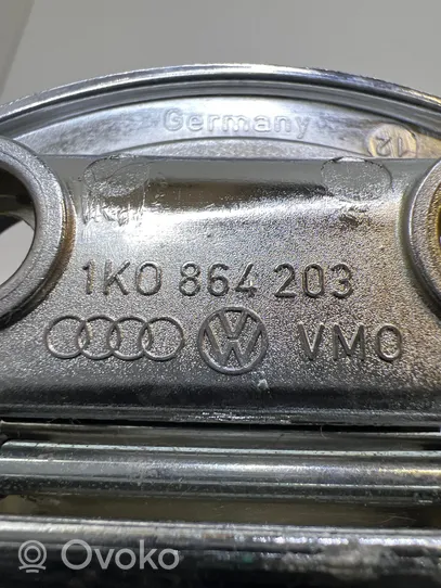 Audi A5 8T 8F Zaczep bagażnika 1K0864203