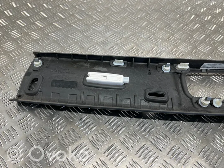 Audi A5 8T 8F Garniture de console d'éclairage de ciel de toit 8F0867360