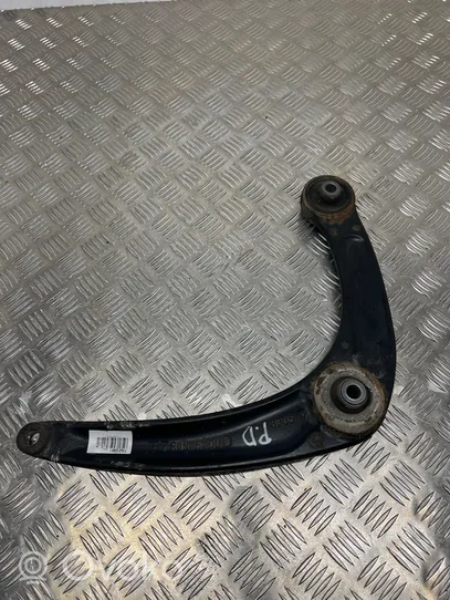 Peugeot 3008 I Braccio di controllo sospensione anteriore inferiore/braccio oscillante 833547