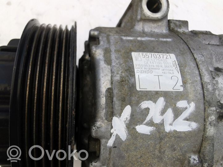 Opel Corsa A Air conditioning (A/C) compressor (pump) 55703721---