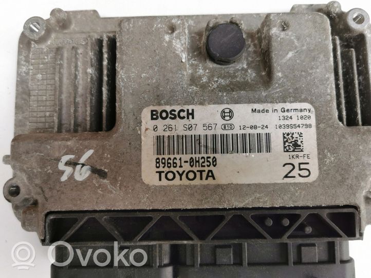 Toyota Aygo AB10 Kit centralina motore ECU e serratura 89661-0H250--