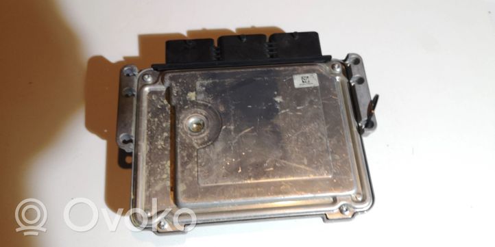 Ford Transit Komputer / Sterownik ECU i komplet kluczy 