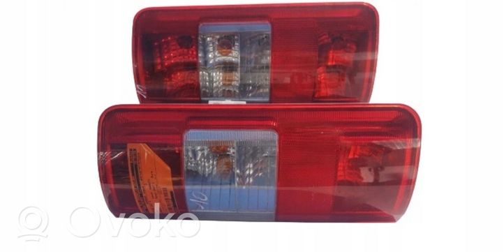 Ford Transit -  Tourneo Connect Luci posteriori del portellone del bagagliaio 2T14 13N412 AB