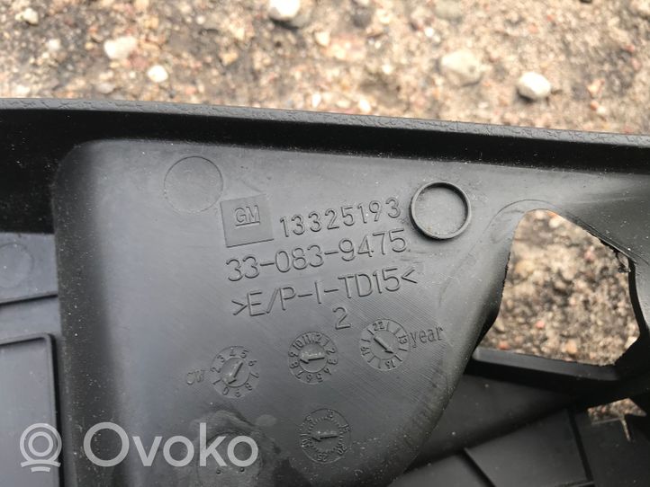 Opel Insignia A Etumatkustajan istuimen kiskon lista 13325193