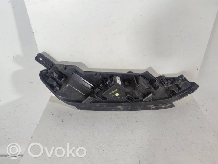 Hyundai Kona I Phare frontale 92207J9000