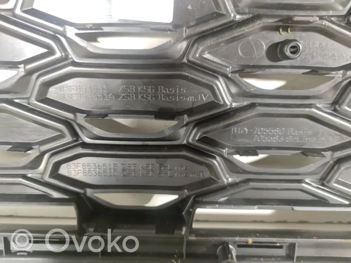 Audi Q3 F3 Maskownica / Grill / Atrapa górna chłodnicy 83F853651B