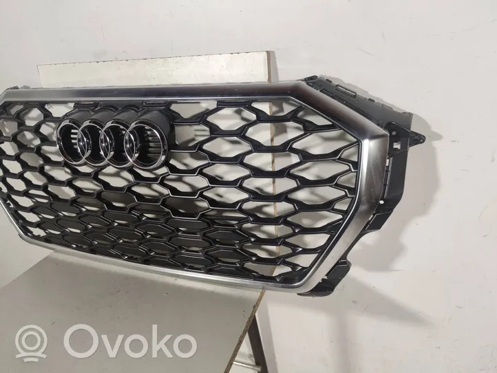 Audi Q3 F3 Maskownica / Grill / Atrapa górna chłodnicy 83F853651B