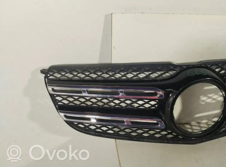 Mercedes-Benz GLS X166 Grille calandre supérieure de pare-chocs avant A1668880200