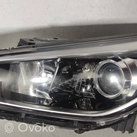 Hyundai i30 Lampa przednia 92101G4020