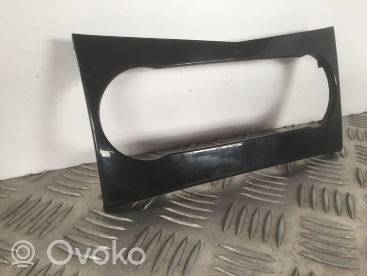 Mercedes-Benz C W204 Console centrale, commande chauffage/clim A2046800390