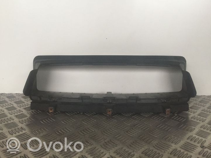 BMW 1 E81 E87 Oro paėmimo kanalo detalė (-ės) 711762904