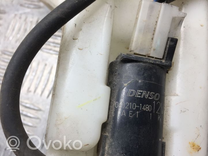 Ford Ranger Zbiornik płynu do spryskiwaczy szyby przedniej / czołowej UR5667480