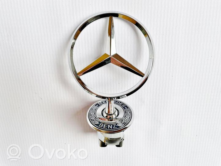 Mercedes-Benz E W210 Emblemat / Znaczek 