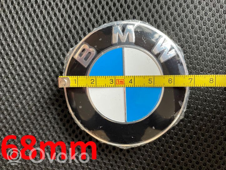 BMW 7 E32 Radnabendeckel Felgendeckel original 6783536
