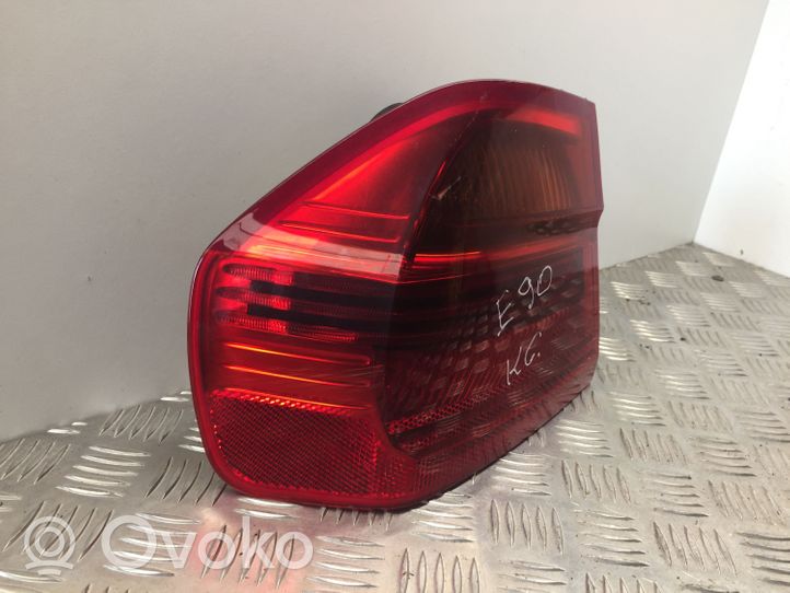 BMW 3 E90 E91 Rear/tail lights 6937457