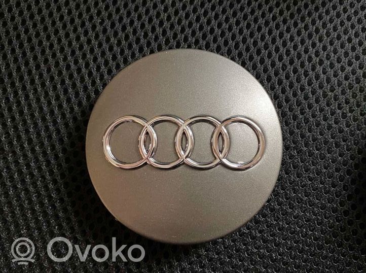 Audi Q7 4L Borchia ruota originale 8D0601170